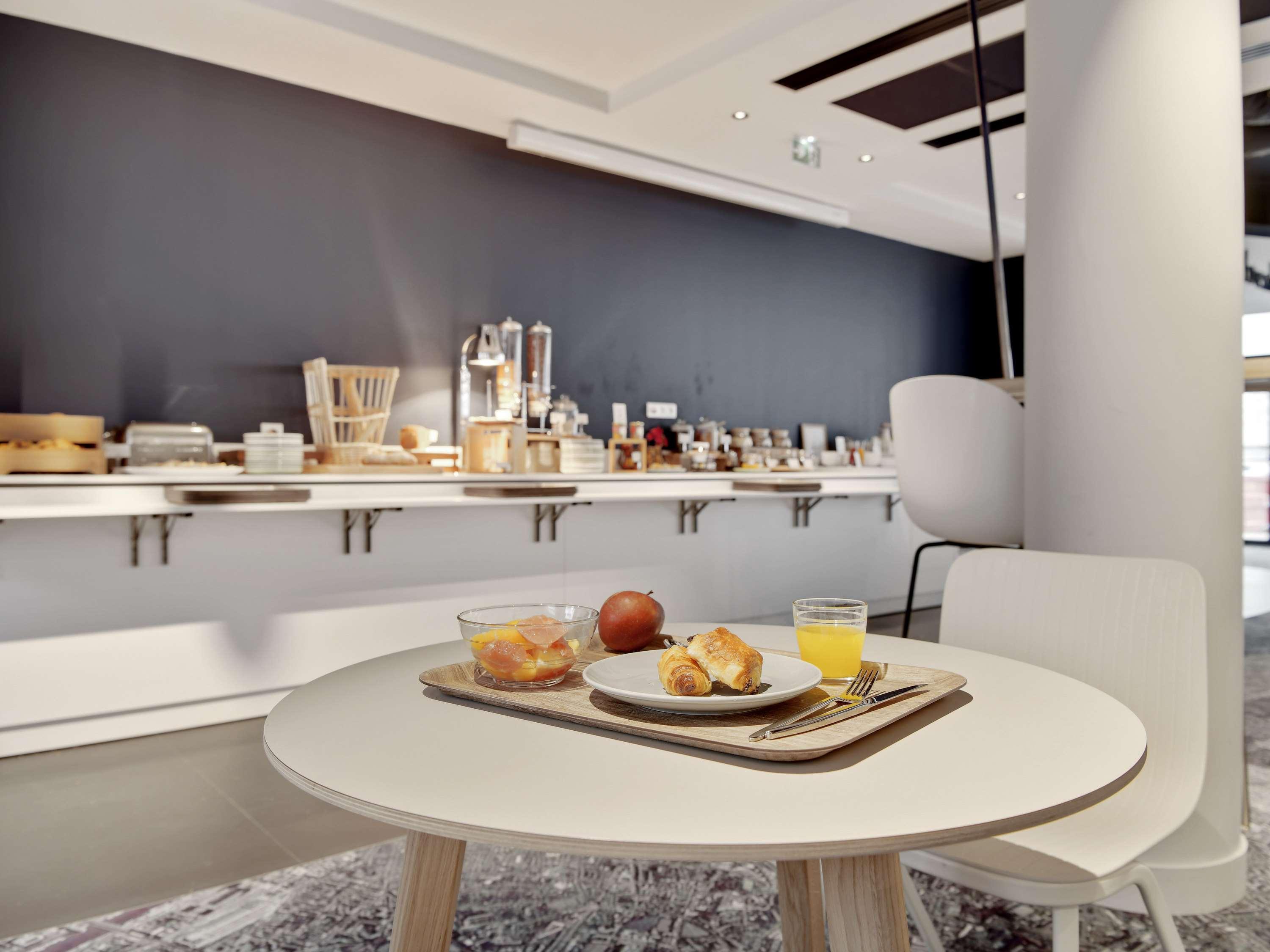 ホテル Ibis Styles Paris Orly Airport パライユ・ヴィエイユ・ポスト エクステリア 写真